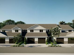 5240 Harvest Square Pl NW, Rochester, MN 55901