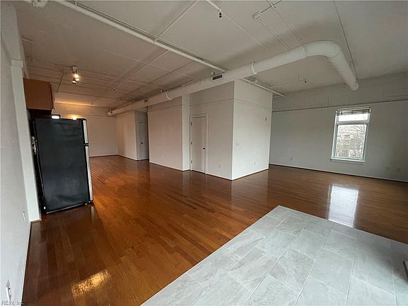 2nd image of 443 Saint Pauls Blvd Unit 4E