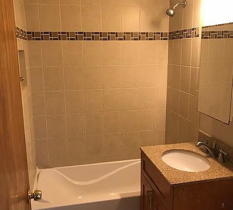 5th image of 8504 45th Pl APT 1C