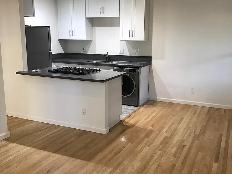 83 S Daisy Ave #6 — Photo 9