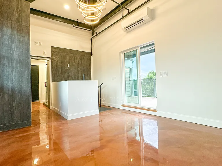 630 Montana St #201 — Photo 7