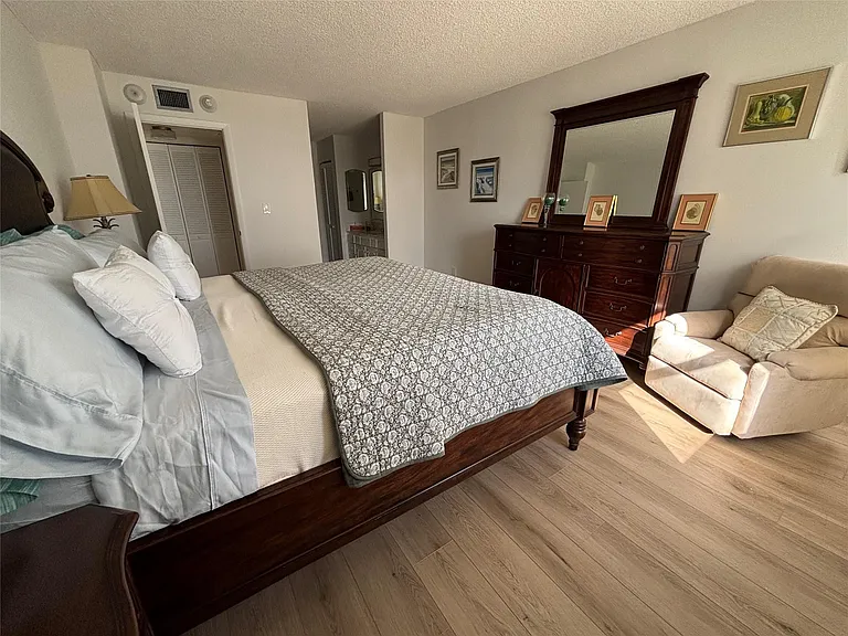 4900 N Ocean Blvd #1003 — Photo 6