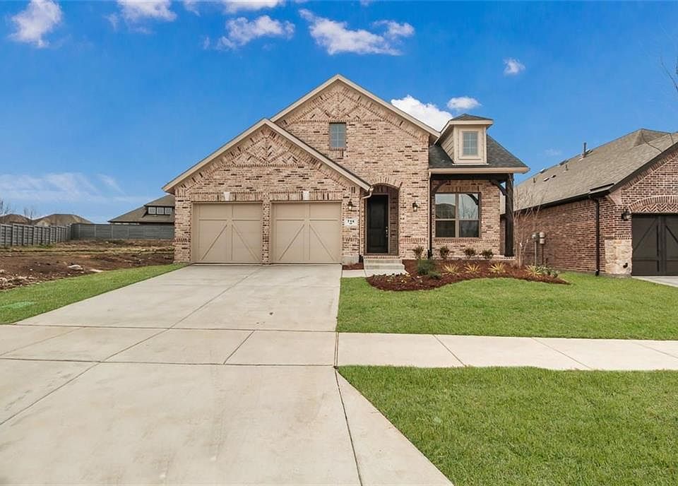 1st image of 716 Parkland Dr