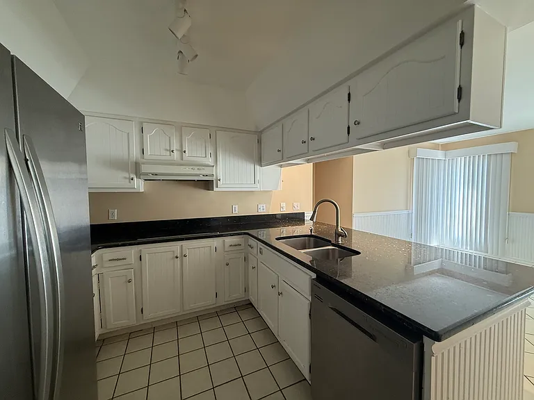 2851 Garden Dr — Photo 15