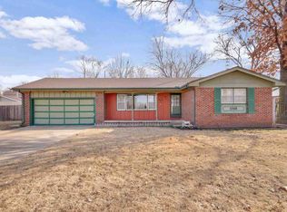 2340 Crest St, Augusta, KS 67010