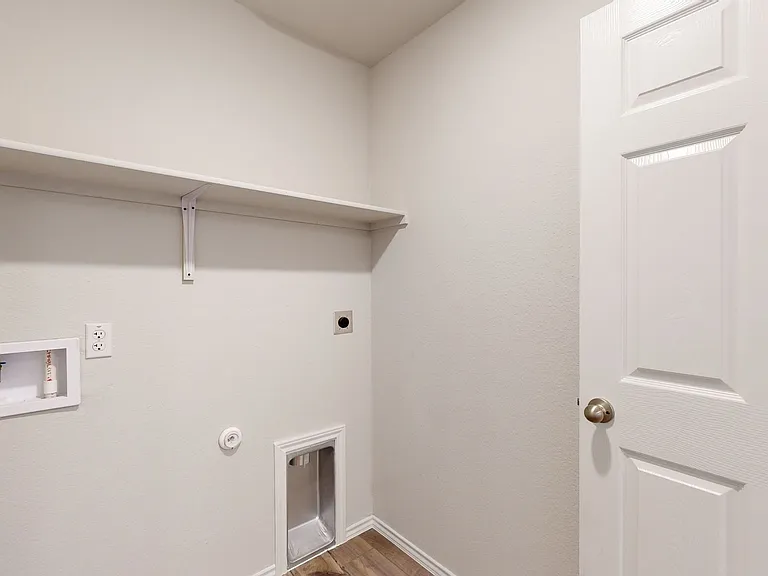 824 Chambray Dr — Photo 17