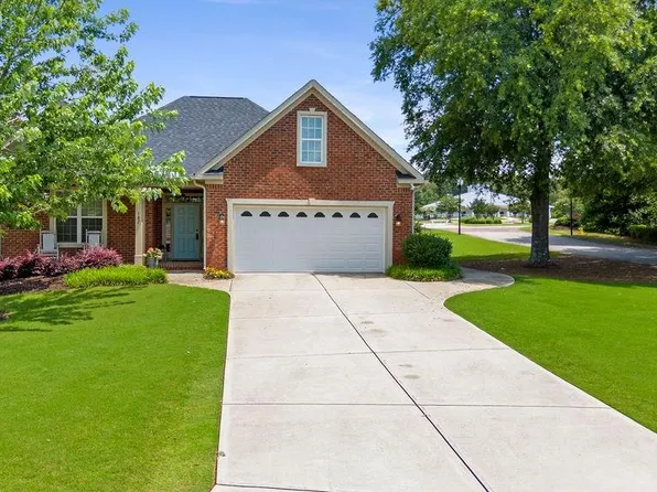102 Dorsey Ct, Greenwood, SC 29649