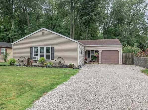 4433 Howard Dr, Vermilion, OH 44089