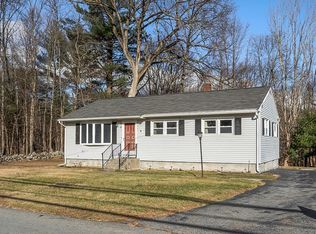 18 Stoneybrook Rd, Burlington, MA 01803