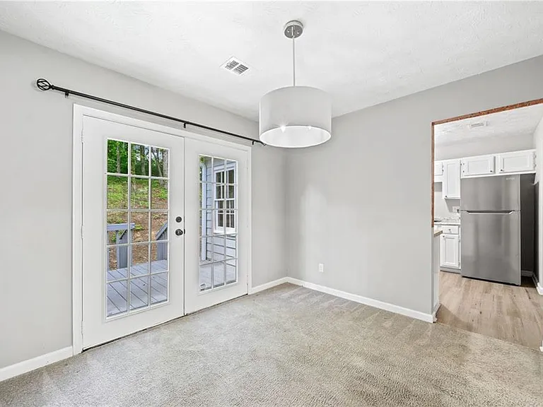 5590 Princeton Oaks Dr — Photo 14