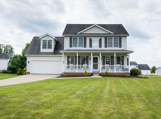 7 Mulberry Ct, Grove City, PA 16127