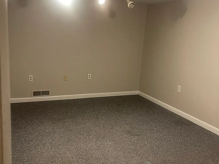 207 Channing Dr — Photo 25