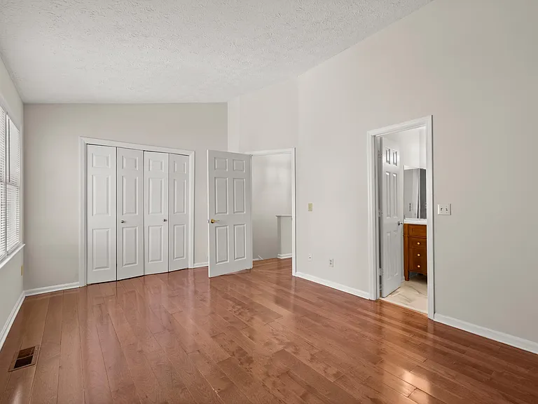 Rear bedroom.