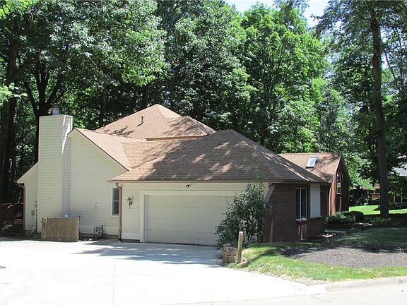 5th image of 2410 River Oaks Dr