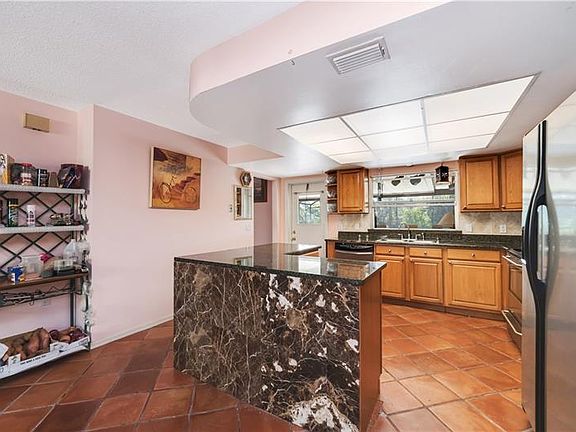 5th image of 6226 Marlberry Dr