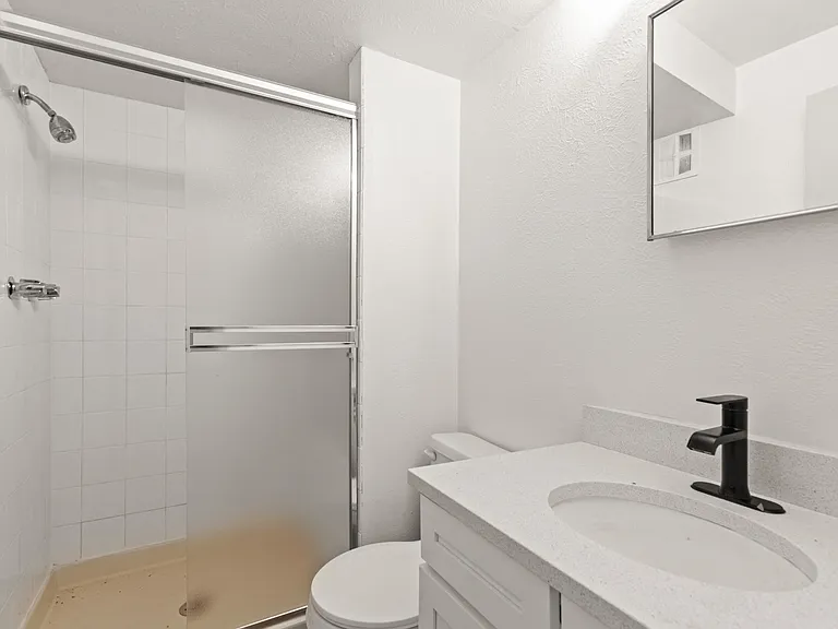 The Parker Apartments — Photo 10