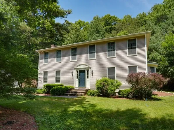 16 Beaverbrook Rd #53, Norfolk, MA 02056