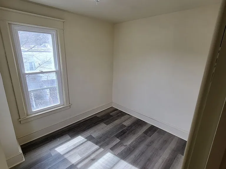 300 W Spruce St — Photo 11