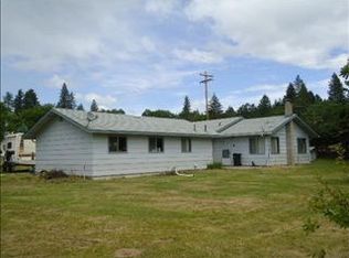 2744 Woodland Park Rd, Grants Pass, OR 97527
