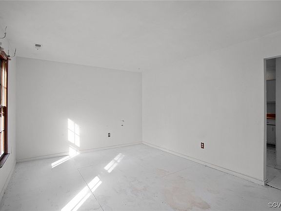 5th image of 6379 Amasis Ct
