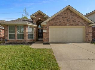 1307 Glencoe Dr, Glenn Heights, TX 75154