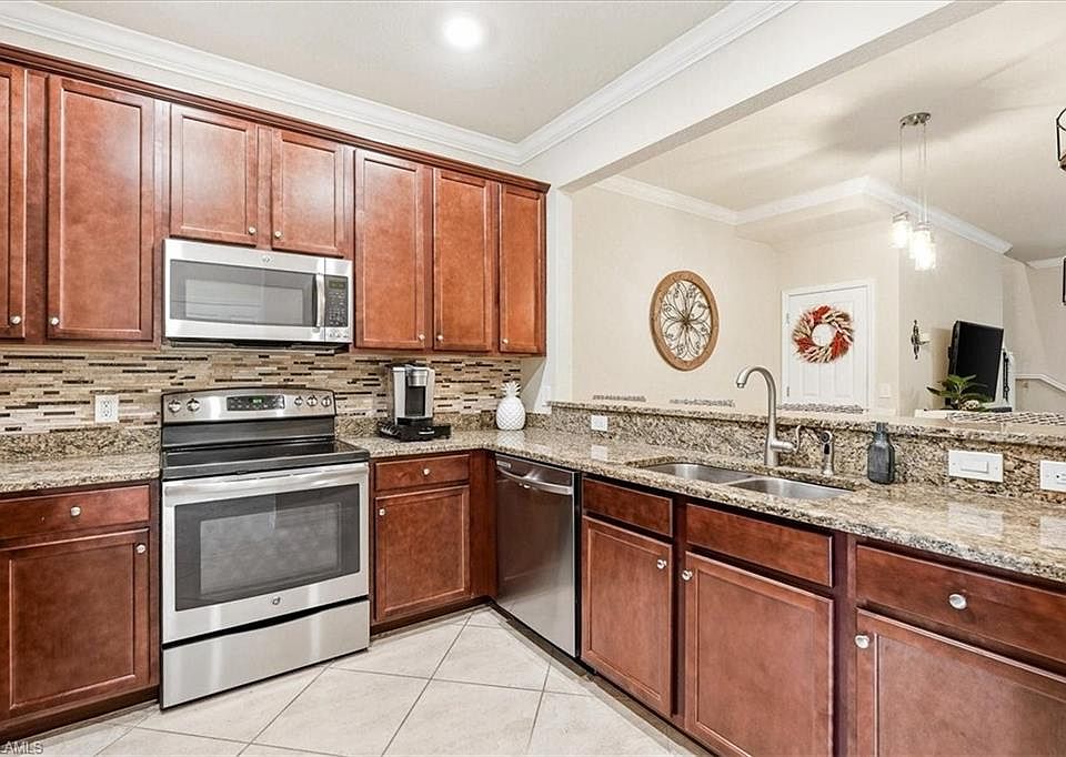 1st image of 10034 Via Colomba CIR