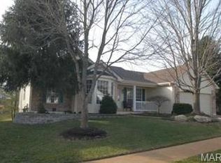 1607 Spring Chase Dr, Fenton, MO 63026