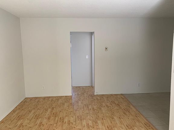 3rd image of 1211 Pico Blvd