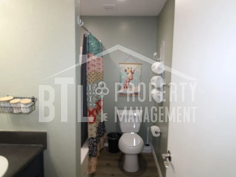 2905 Vineyards Pkwy #5 — Photo 22