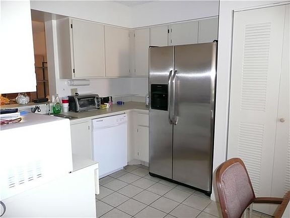 4th image of 14376 NE Amberly Lane #105