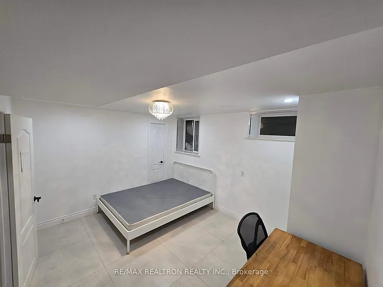38 Collingsbrook Blvd #3 — Photo 10