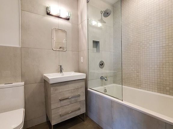 4th image of 296 Hancock St APT 3B