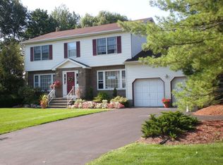 2 Hubbardton Rd, Wayne, NJ 07470