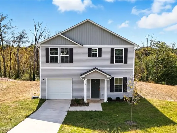 255 Mitchell Rd, Walnut Cove, NC 27052