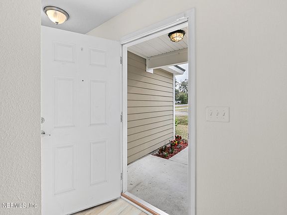 5th image of 8207 ARNOT Street
