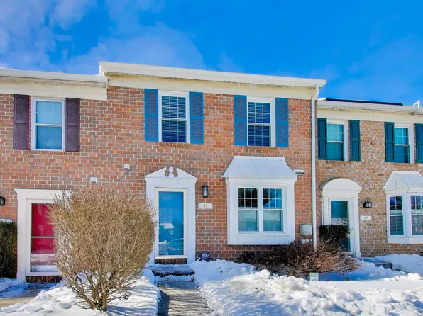 35 Wellspring Cir, Owings Mills, MD 21117