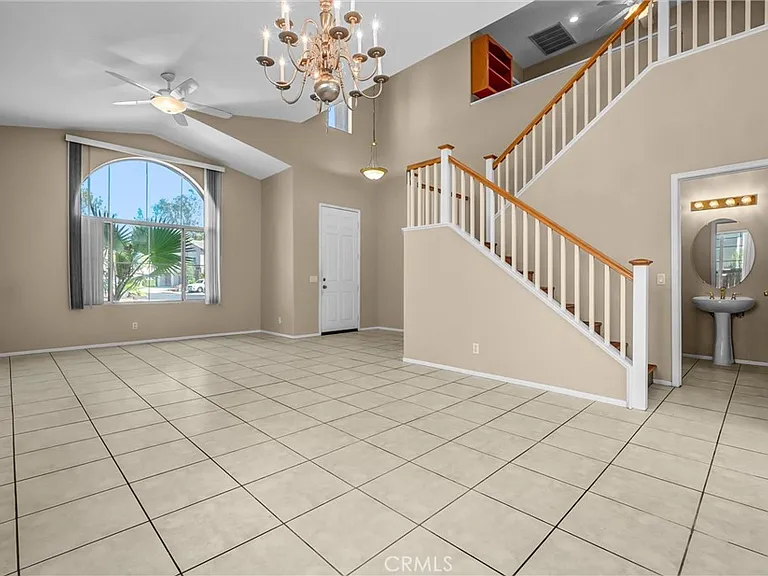 11625 Maynard Ave — Photo 3