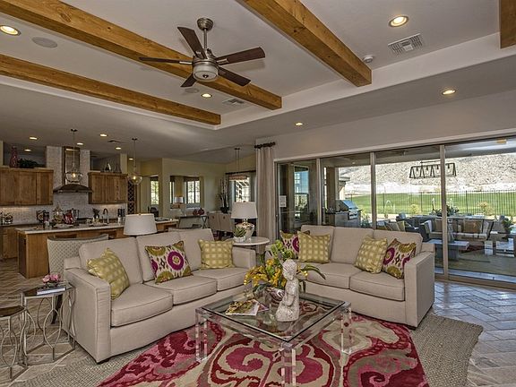 The Serendipity - Family Room