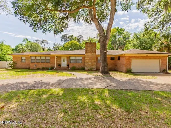 1040 Penman Rd, Neptune Beach, FL 32266