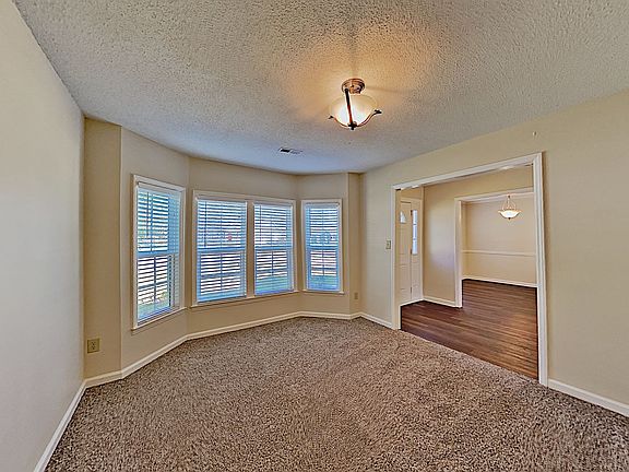 5th image of 13612 Quixley Ln