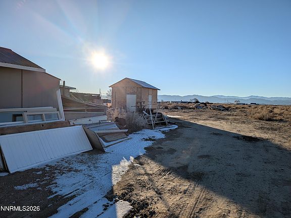 4th image of 13 Falcon Way