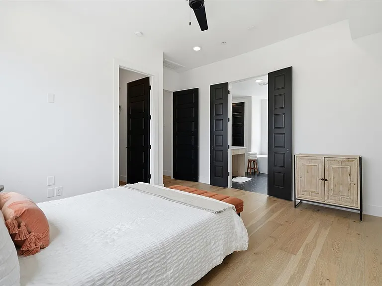 1003 Kern St #C — Photo 17