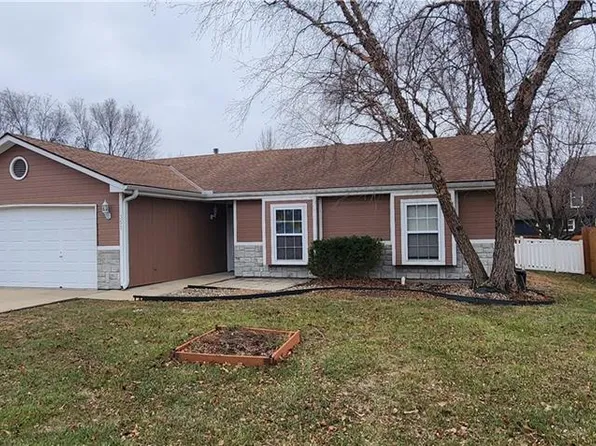 351 W Skylark St, Gardner, KS 66030