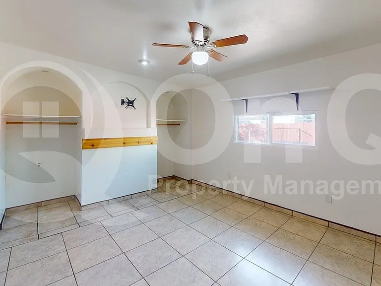1132 W Knox Pl — Photo 17