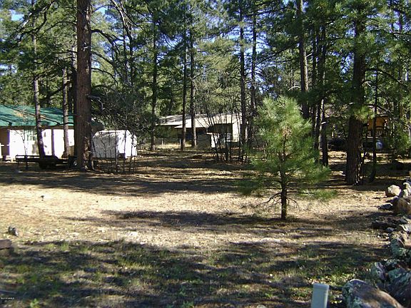 5th image of 805 E Hillside Dr