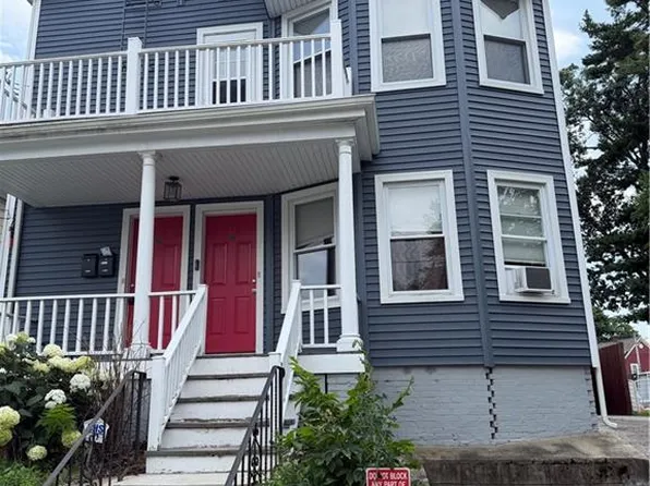 33-35 Stadden St, Providence, RI 02907
