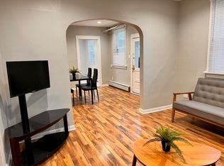 812 Beloit Ave APT 1, Forest Park, IL 60130