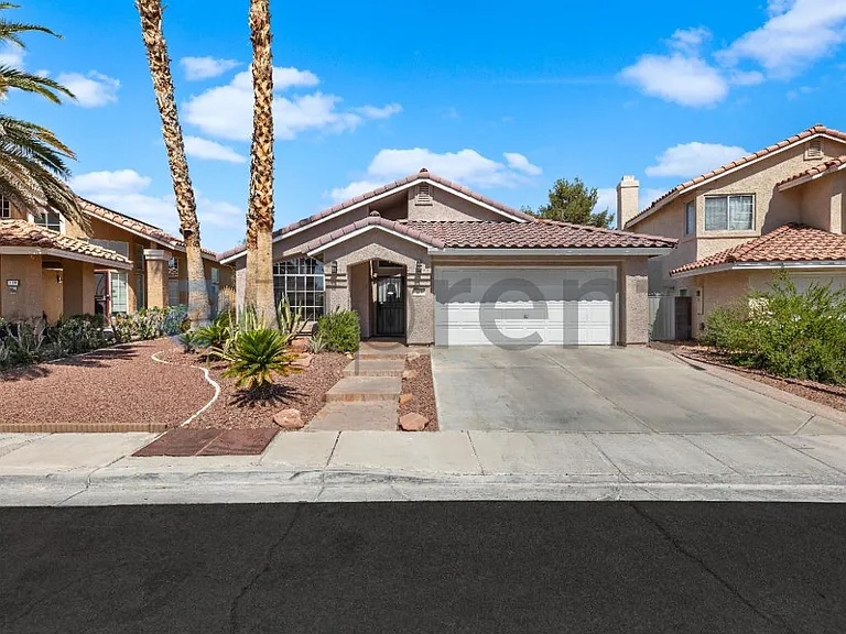 187 Kachina Dr — Photo 1