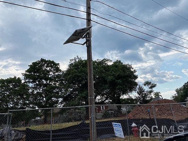 2nd image of 46 Kossuth St
