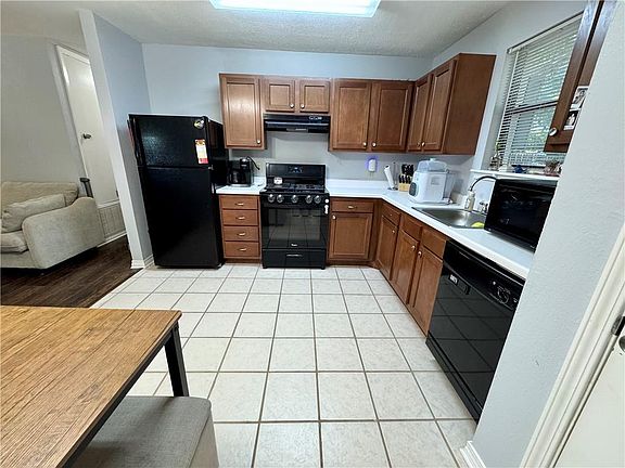 5th image of 352 Mallard Dr